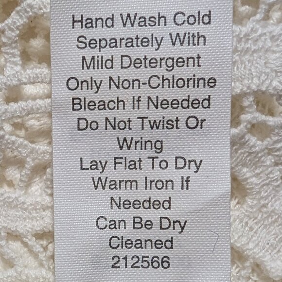 CAbi #800 Needle Lace Shell Peplum Sleeveless Blouse in White/Ivory - Picture 10 of 15